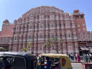 Façade du palais des vents Hawa Mahal à Jaipur